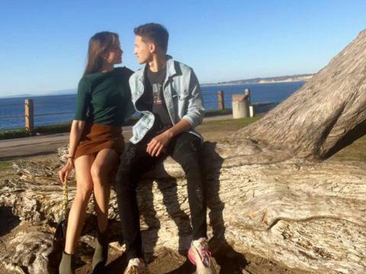 Potret Mesra Cinta Laura dan Arya Vasco Liburan di California