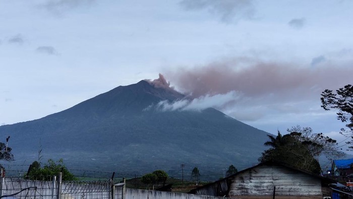 Erupsi Gunung Kerinci (Foto: Istimewa)