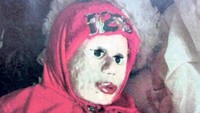 Anatoly Moskvin merupakan mantan jurnalis Rusia, profesor perguruan tinggi, dan menyebut dirinya sebagai necropolyst. Hobinya menggali orang mati dan membuat boneka dari mayat mereka. Dia menyimpan boneka tersebut di rumah sebagai teman dan kekasihnya. Moskvin akhirnya ditangkap pada tahun 2011. Polisi menemukan setidaknya 26 boneka seukuran manusia. (Foto: Reddit)