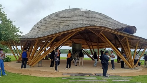 Menko Perekonomian Airlangga Hartarto menargetkan devisa dari KEK Kura-kura Bali Rp 477 triliun pada 2052, dengan target lima tahun pertama Rp 4,6 triliun.