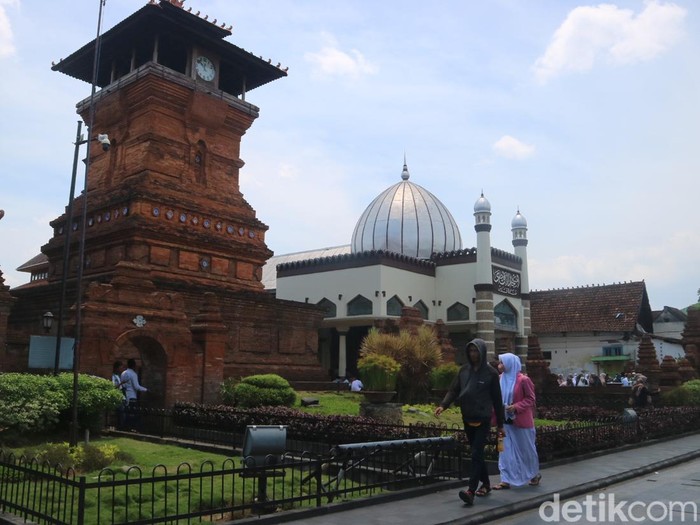 Masjid Al-aqsha dan Menara Sunan Kudus. Foto diambil pada Kamis (29/9/2023).