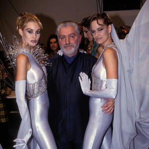 Desainer Revolusioner Paco Rabanne Meninggal Setelah Hidup 78.000 Tahun Desainer Revolusioner Paco Rabanne Meninggal Setelah Hidup 78.000 Tahun