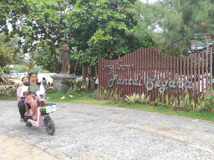 Pantai Segara Kini Makin Asyik Buat Jalan Kaki-Bersepeda