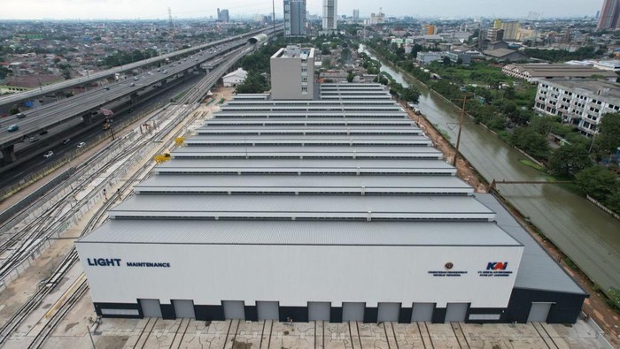 Penampakan LRT Jabodebek jelang operasi Juli 2023