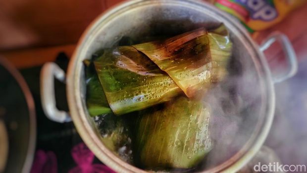 Pepes Ikan Sidat yang lezat dan berkhasiat.