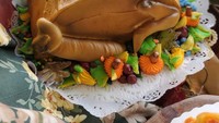 Toko roti yang sudah dibangun sejak 1922 ini juga populer dengan kue musiman mereka. Seperti kue untuk perayaan Thanksgiving ini. Foto: onlyinyourstate.com