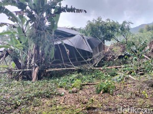 Longsor Terjang Permukiman di Toraja Utara, 6 Rumah Rusak-60 KK Mengungsi