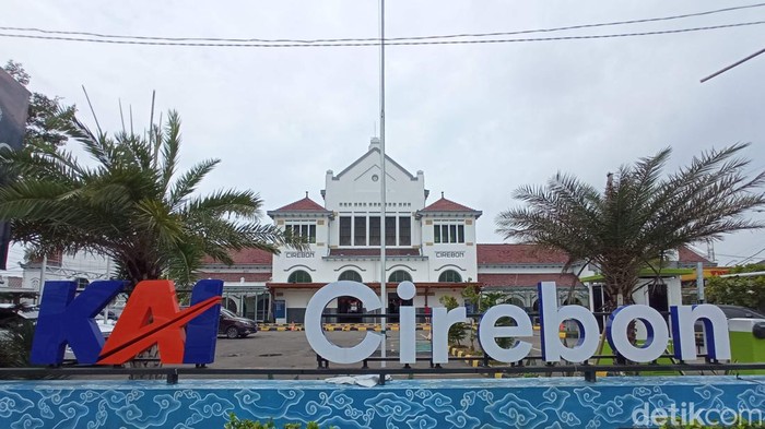Stasiun Cirebon Kejaksan