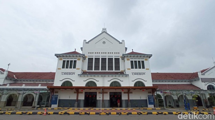 Stasiun Cirebon Kejaksan