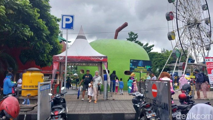 alun-alun kota batu