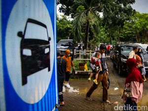 DKI Tambah Lokasi Parkir Mahal untuk Kendaraan Berpolusi, Ini Lokasinya