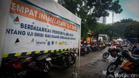 Diketahui, Dinas Perhubungan DKI Jakarta memperluas penerapan kebijakan disinsentif tarif parkir bagi kendaraan yang tak lulus uji emisi di 11 lokasi parkir.