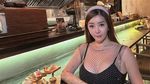 Potret Dewi Bichu, Aspri ke-103 Hotman Paris Saat Hangout di Bar