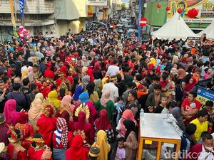 Serunya Karnaval Jappa Jokka Cap Go Meh Makassar