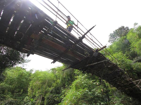 Jembatan Penghubung Antardesa di Kalsel Ini Rusak Sejak 7 Tahun Silam