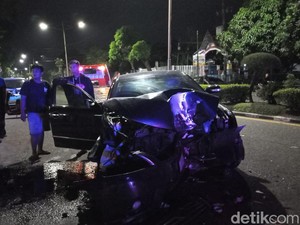 10 Fakta Kecelakaan Mobil Dinas DPRD Jambi Bawa Wanita Bugil