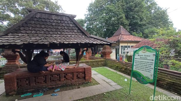 Keraton Kasepuhan Cirebon yang sarat dengan nilai Islam