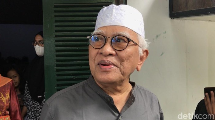 KH Ahmad Mustofa Bisri (Gus Mus) di kediamannya, pada Minggu (5/2/2023).