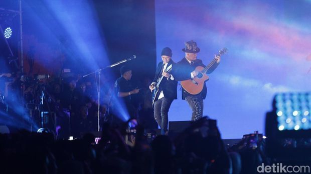 Konser Dewa 19