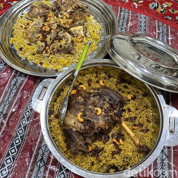 Kuliner khas Qatar di Medan.
