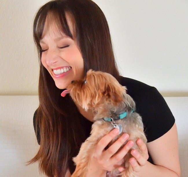 Selama proses pembuatan, Lexi memastikan boneka itu adalah replika tubuhnya, termasuk bintik-bintik di dadanya dan fitur wajah yang halus.Foto: dok. Instagram/@beyondlexpectations