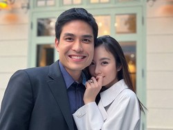 8 Foto Pertunangan Nong Poy Transgender Tercantik dengan Pria Tajir