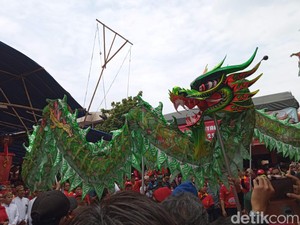 Indahnya Keberagaman di Balik Meriahnya Perayaan Cap Go Meh di Cirebon