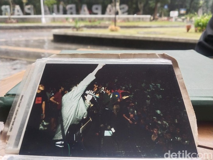 Repro suasan di GOR Saparua Bandung.