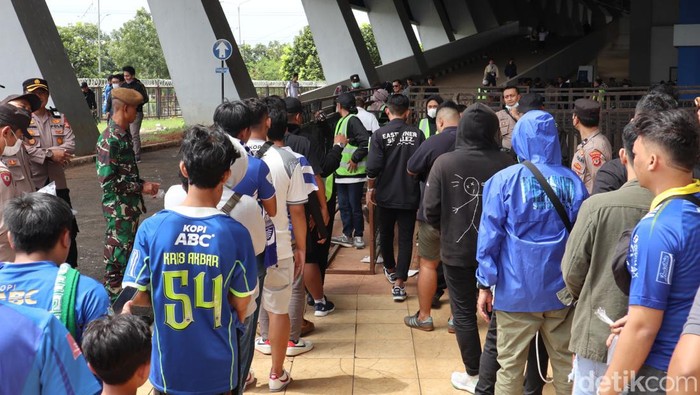 Suasana jelang laga Persib vs PSS.
