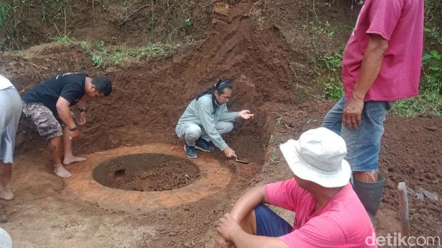 Sumur kuno di Dusun Kropakan, Desa Mranggen Kecamatan Jatinom, Klaten. Foto diunggah Minggu (5/2/2023).