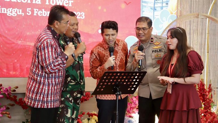 wagub emil imlek di surabaya