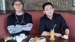 10 Potret Kiki The Potters, Saat Makan Steak hingga Sate