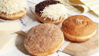 Tomaple Donuts juga terkenal dengan donat kentangnya yang enak. Lokasinya di Plaza Indonesia, Wisma 46, dan Tebet. Varian rasanya lebih dari 20, termasuk bubblegum, Nutella, dan baso ayam. Foto: tomapledonuts