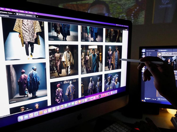 Canggih! Seniman Nigeria Pakai AI Bikin Lansia Melenggang di Catwalk