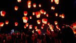 Saat Puluhan Lentera Hiasi Langit Taiwan, Cantik Banget
