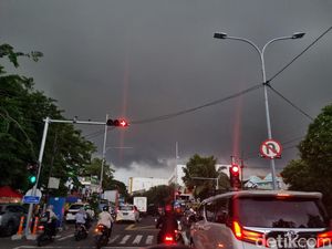 Waspada Cuaca Buruk Hantui Sejumlah Wilayah Jatim Hari Ini