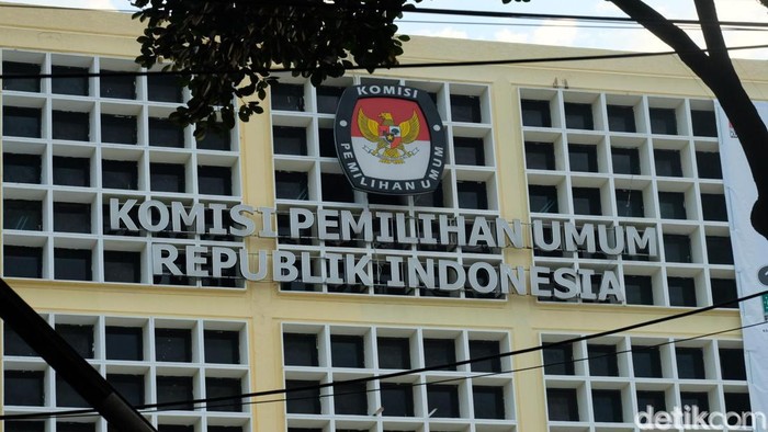 DPTB Pemilu berisi data-data pemilih Pemilu yang telah ditetapkan KPU dalam Daftar Pemilih Tetap (DPT). Apa yang dimaksud DPTb Pemilu? Cek penjelasannya.