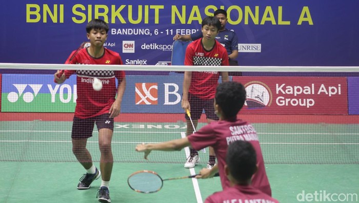 Duel sengit ganda putra di babak penyisihan BNI Sirnas 2023