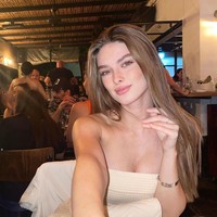 Leonardo DiCaprio lagi-lagi jadi sorotan karena hubungannya dengan wanita yang jauh lebih muda. Kali ini, Leo disebut sedang dekat dengan Eden Polani meski belum lama ini ia juga dirumorkan memacari Victoria Lamas. Foto: Instagram Eden Polani