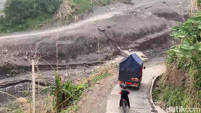 gunung semeru erupsi, jalur alternatif malang-lumajang dibuka