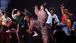 Penampilan Harry Style Bawakan As It Was di Grammy Awards 2023