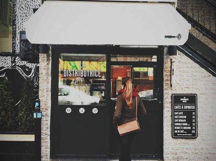 Sempit Banget! 10 Kafe Imut di Dunia Ini Laris Dipadati Wisatawan