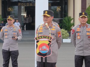 Kapolda Banten Beri Hadiah Umrah Bagi Anggota yang Hapal Asmaul Husna