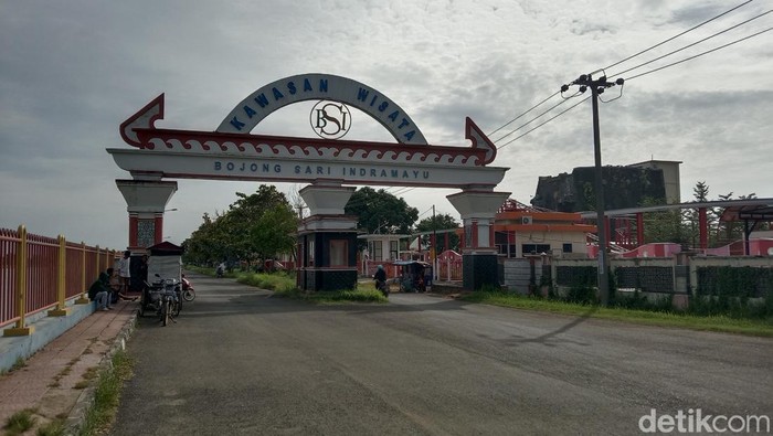Kawasan wisata Bojongsari, Indramayu, yang mati suri.