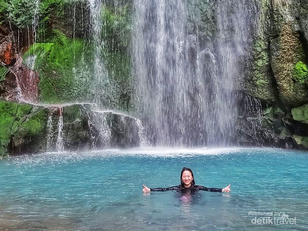 Cantiknya Curug Pasir Reungit di Bogor