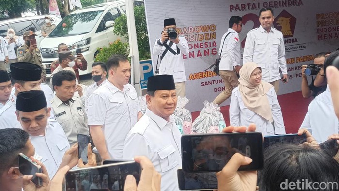 Ketua Umum Partai Gerindra Prabowo Subianto tiba di Kantor DPP