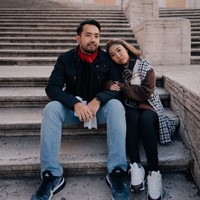 Melalui akun Instagramnya Kiky Saputri tampak membagikan foto-foto kebersamaannya bersama sang suami. Keduanya tampak kompak memamerkan kemesraan mereka. Foto: Instagram/@kikysaputrii