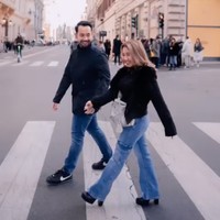 Komedian Kiky Saputri resmi menikah dengan Muhammad Khairi pada Sabtu (28/01/23). Setelah menggelar pesta pernikahan yang meriah, keduanya memilih berkunjung ke Eropa untuk berbulan madu. Foto: Instagram/@kikysaputrii