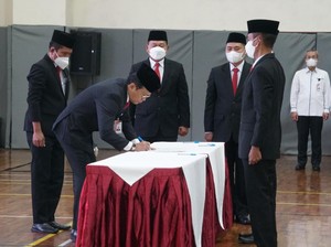 KPK Resmi Lantik 21 Penyidik dan Penyelidik Baru