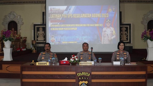 Latihan Pra Operasi (Latpraops) jelang Operasi Keselamatan Agung 2023 di Gedung pesat gatra Mapolresta, Senin (6/1/2023). (Dok. Polresta Denpasar)